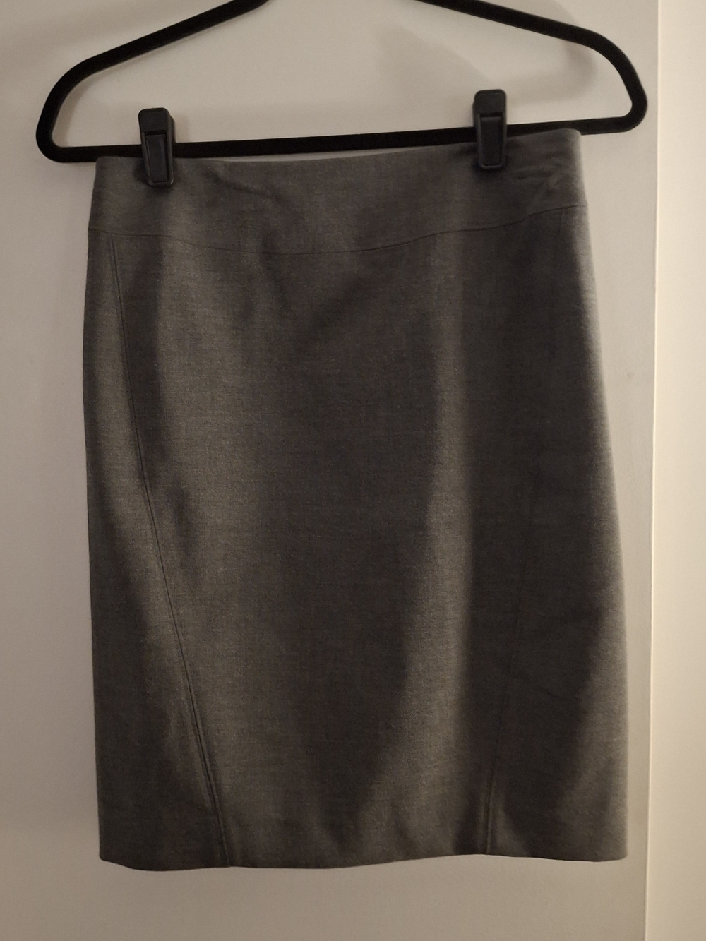 LOFT Women's Grey Pencil Skirt - Tailored Workwear